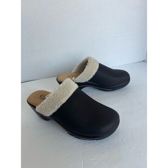 Cliffs by White Mountain Brown w/ Cream Sherpa Lined Vegan Leather Clog Mules 8 - Picture 2 of 9